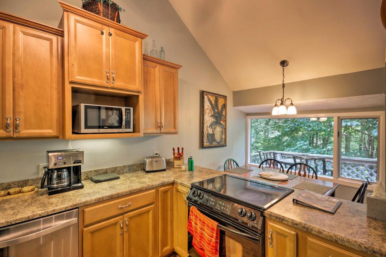 Condo With Furnished Deck - Walk To Sugar Mountain! Exterior photo
